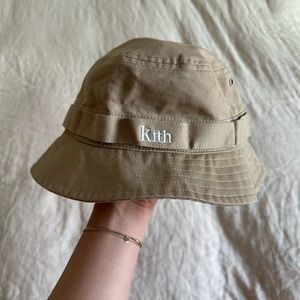 KITH Canvas Serif Bucket Har